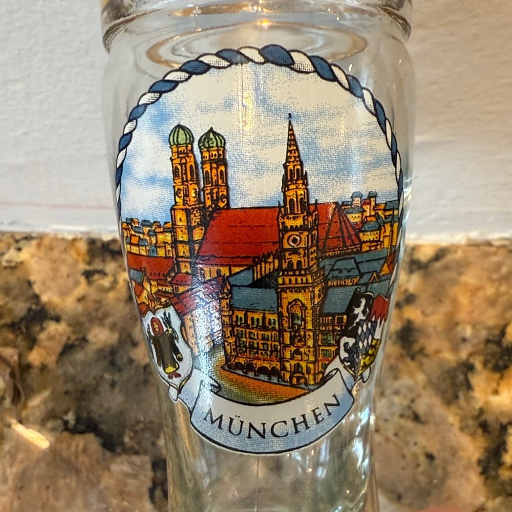 Munich Souvenir Boot Shaped Shot Glass with Gold Rim - Picture 5 of 5